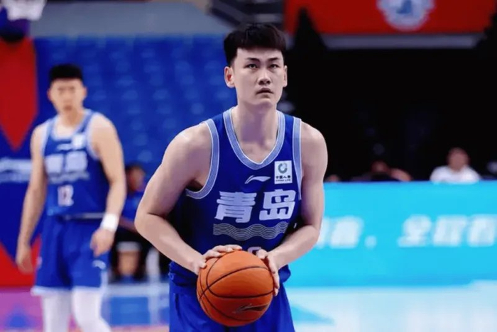 bwin 官网-青岛已对王睿泽+2配角达成续约意向，对米奇与韦胖行使优先续约权|青岛市|青岛队|赵嘉义|吕俊虎|球员_新浪体育_新浪新闻
